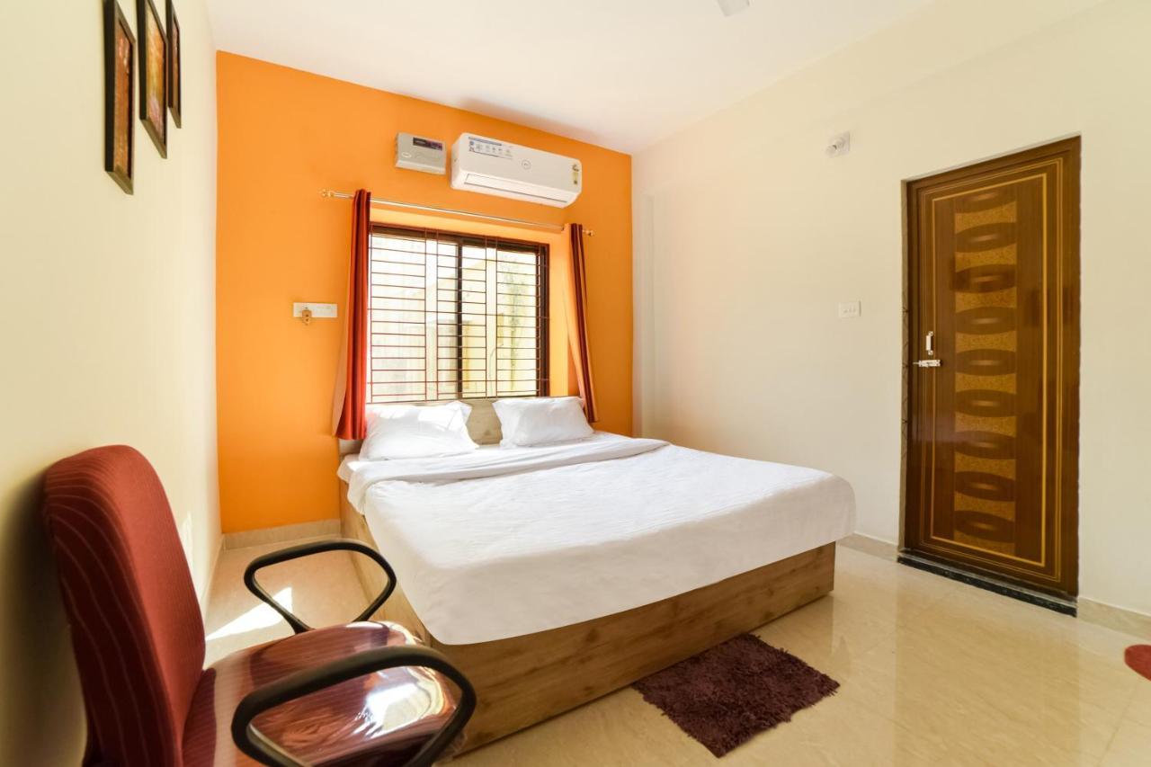 Oyo Home Shining Crystal Near Airport Bhubaneswar Exterior photo